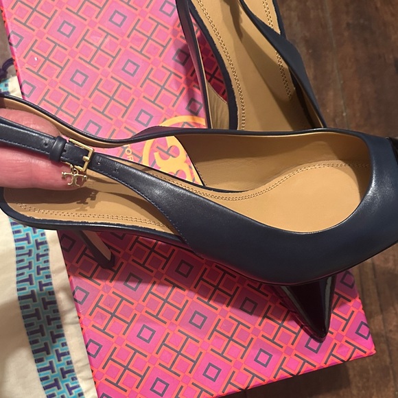 Tory Burch Penelope Slingback -NIB-3” Heel Navy Cap Toe Heels-Made in Italy - Picture 6 of 14